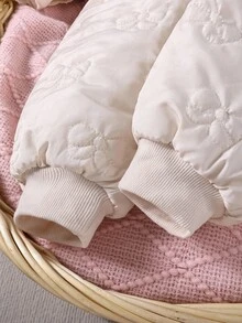 SHEIN 女婴连帽拉链连体衣，加厚款，蝴蝶结装饰，熊耳帽，适合0-3岁宝宝，绗缝设计，触感柔软，适合户外活动和家庭聚会，秋冬季穿着。 - 杏色 - 查看 4