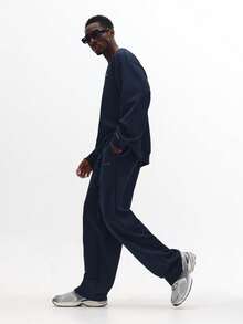 SUMWON 纹理冬季卫衣慢跑套装 绗缝图案 圆领长袖家居服 秋季休闲抽绳裤套装 街头风宽松舒适纯色 - 寶藍色 - 查看 3