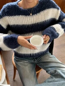 Livesso Women's Loose Fit Round Neck Sweater, Autumn