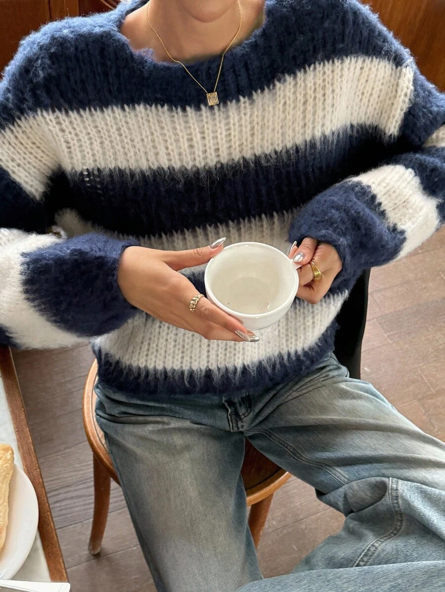 Livesso Women's Loose Fit Round Neck Sweater, Autumn