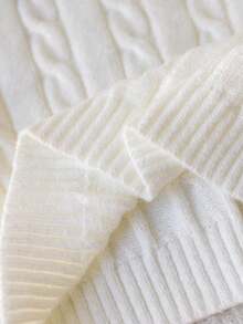 1 pieza Jersey de punto clásico de cable para niñas, jersey de punto de cuello en V de ajuste delgado de manga larga y grosor regular con decoración bordada de caballo negro, cómodo y versátil para primavera/otoño, uso diario casual o actividades al aire libre