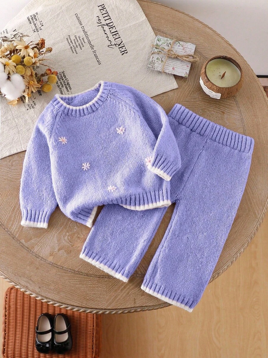 SHEIN Vintaside Kids 女嬰刺繡針織毛衣寬腿褲套裝,粉色花卉紫色,秋季,親子款休閒針織套裝,幼兒男童秋冬款 - 淡紫色 - 查看 1