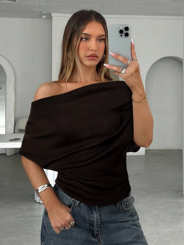 Aloruh Suéter de punto de manga corta con cuello asimétrico y hombros drapeados en gris carbón, nuevo para otoño/invierno para mujer