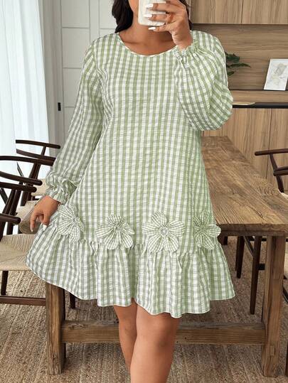 Weeklong Vestido de manga larga con cuello redondo, estampado a cuadros y aplicaciones, talla grande, con corte asimétrico y floral calado