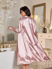 LuxeNights 两件套蕾丝边V领缎面吊带裙睡袍套装，性感修身，秋冬服装 - 淺灰紫 - 查看 3