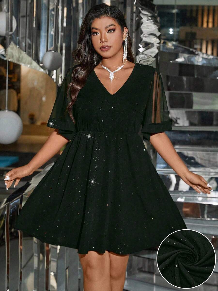 SHEIN Clasi 大码优雅网眼拼布 V 领短袖连衣裙，夏季 - 軍綠色 - 查看 1