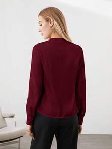 BizChic 酒红色翻领纽扣衬衫，现代优雅，适合都市通勤、日常穿着，浪漫复古，90年代风格，圣诞节、新年、情人节、派对、海滩、毕业典礼、嘉年华、假日等场合，简约浪漫，百搭实用。适合婚礼宾客、主人、约会、派对、音乐会、舞台表演、早午餐、机场等场合。 - 酒紅色 - 查看 4