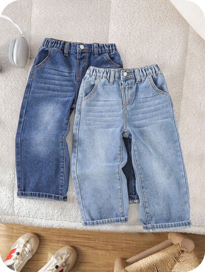 SHEIN Set de 2 pantalones vaqueros de ajuste holgado en azul oscuro y azul para niño