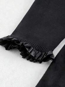 GlowEve CURVE Gaun Sweater Lengan Panjang Kancing Depan Warna Polos Ukuran Besar - Hitam - View 4