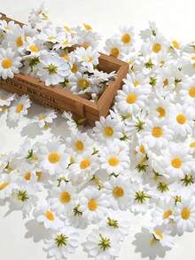 1/50/100/150/200/250 piezas Cabezas de flores de margarita blanca de seda de 4cm Decoración artificial para ramos de boda, manualidades DIY, regalos nupciales, accesorios de fotografía, decoración de pasteles, flores falsas, decoraciones de fiesta de cumpleaños, graduación y boda de otoño