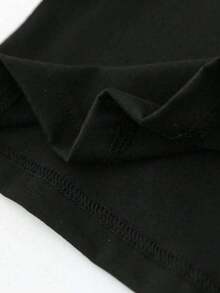 GraphicGems Tween Girls' Christmas Reindeer Horn & Letter Print Casual Loose Crew Neck T-Shirt, Holiday Outfit, Christmas Clothes, Suitable For Christmas Celebration, Black