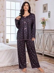 CottageSlumber Conjunto de pijama de manga larga con estampado de corazón, volantes acanalados y lazo para mujer de talla grande, ropa de otoño e invierno para curvas - Negro - Ver 6