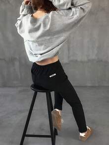 FRIFUL Women's Black Solid Color Pocket Woven Label Decor Thermal Lining Slim Fit Casual Leggings, Versatile Autumn/Winter Tights - Grey - View 2