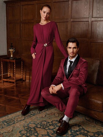 Manfinity CityGents Men's Christmas Family Cartoon Pattern Men Sweater Contrast Color Shawl Collar Jacket And Pants Suit Set Couple Suits, Banquet Suits, Christmas Party Suits Burgundy Suit, Noble And Elegant, Suitable For Parties, Gatherings, Christmas Carnivals Couple Christmas Party Suit Burgundy Suit