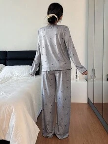 Dream Adore 2 piezas Conjunto de pijama cómodo de pantalón y top de manga larga con estampado de lazo tejido para mujer, ropa de otoño e invierno en color gris - Multicolor - Ver 2