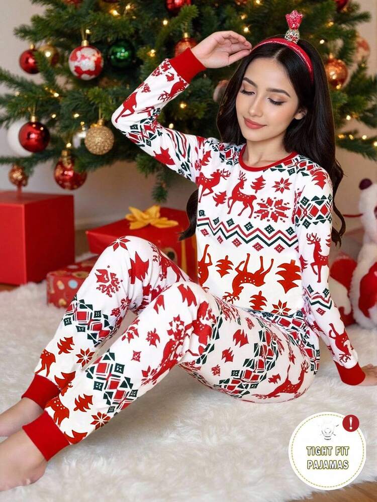 SHEIN 1 套圣诞快乐少女紧身睡衣，长袖勃艮第上衣，带有驯鹿、绿色和红色雪花、红色和白色几何印花，配套裤子，柔软弹力针织面料，可机洗，穿着舒适，家庭配套服装（4 套单独出售） - 彩色 - 查看 3