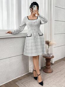 Modelyn Plus Size Women's Square Collar Long Sleeve Plaid Button Design Elegant Dress