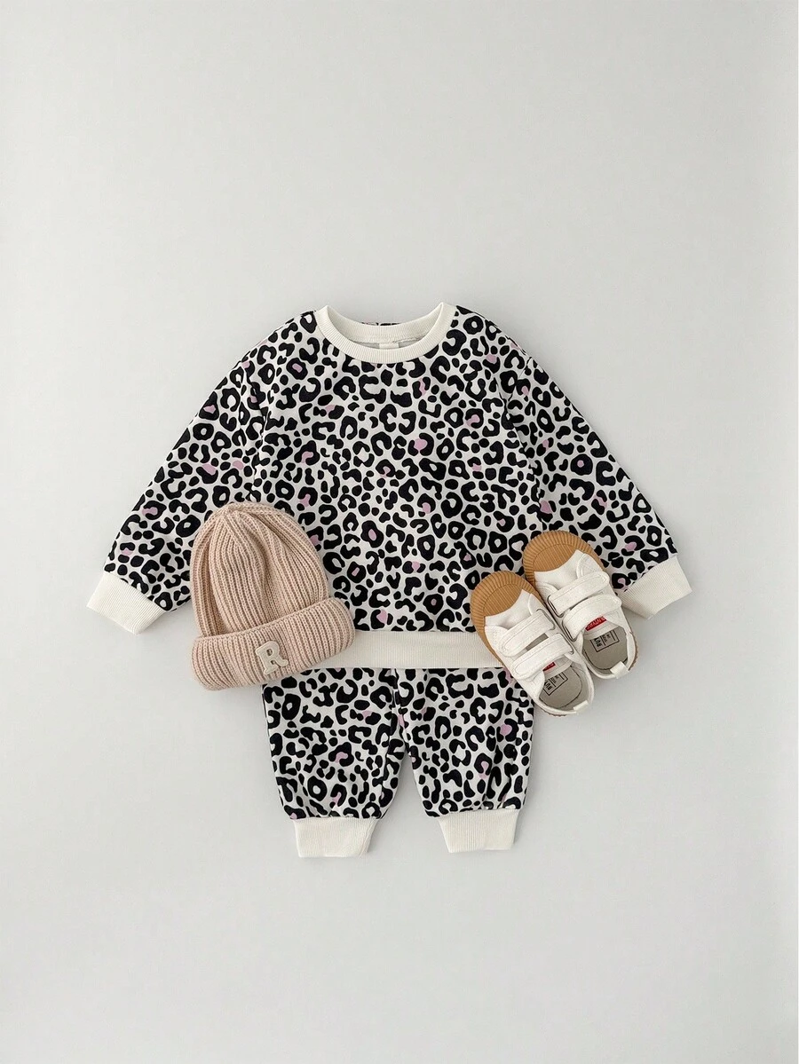 THE HAPPY LOOK 2pcs Young Girl Leopard Print Knit Soft Crew Neck Long Sleeve Pullover Sweatshirt And Elastic Waist Jogger Pants Set - Apricot - View 1