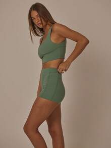 Aralina Conjunto deportivo de top de tirantes y shorts de unicolor para mujer - Verde Oscuro - Ver 7