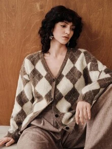 Uhlyne Women's Fashion Colorblock Plaid Long Sleeve Knit Cardigan - Apricot - View 7