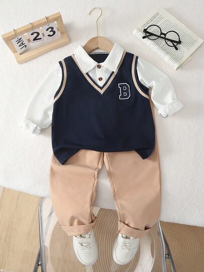 SHEIN Playful Pals Conjunto de 2 piezas para niño pequeño, suéter de manga larga de punto cómodo 2 en 1 con diseño de estampado de letras, combinado con pantalones casuales de cintura elástica caqui de corte holgado, adecuado para ocasiones de otoño como vacaciones, uso diario, etc.