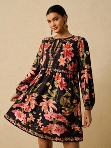 Travachic 大码花卉印花休闲度假连衣裙 - 黑色 - 查看 3