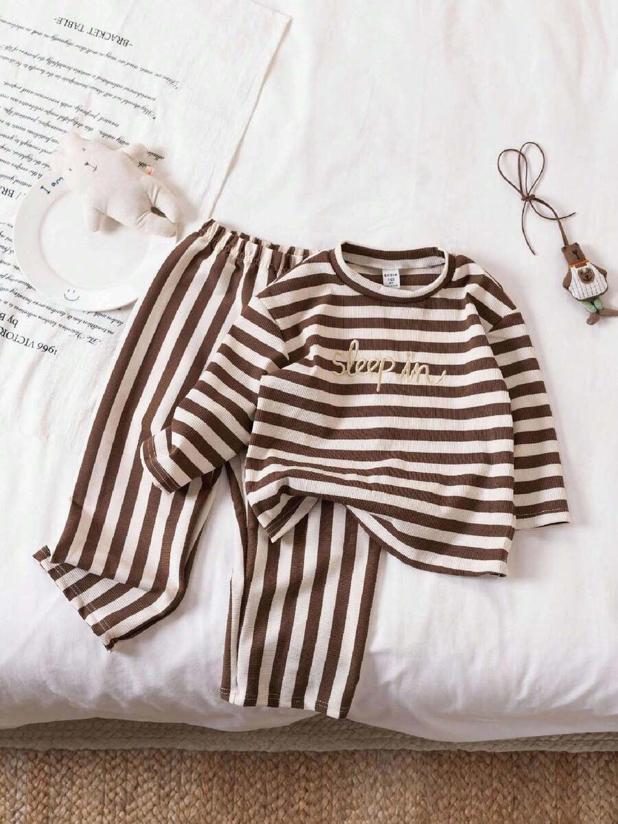 2 件套男童韩版卡其色条纹纹理面料标语刺绣长裤和长袖睡衣套装 - 卡其色 - 查看 1