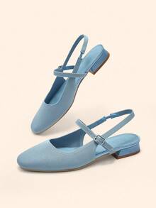 أزرق فاتح اللون