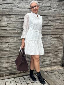 Vivie Lora 女士蕾丝 A 字腰系带度假迷你连衣裙 - 白色 - 查看 2