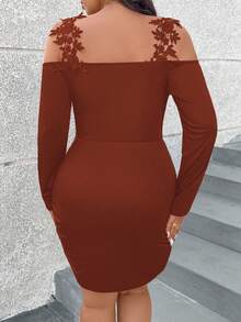 SHEIN Clasi Plus Size Solid Color Applique Ruched Fitted Long Sleeve Dress - Bronze - View 2