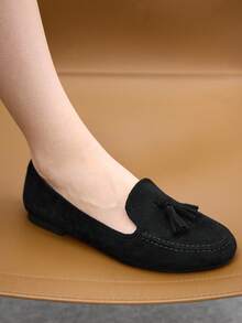CUCCOO BIZCHIC Mocasines de ante negro con flecos, puntera redonda, suela blanda y cómoda, estilo retro, para mujer. Zapatos casuales para conducir y uso diario - Negro - Ver 4