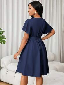 Lunelith SHEIN Lunessa 女式 V 领短袖荷叶边下摆优雅纯色 A 字连衣裙 - 藏蓝色 - 查看 2