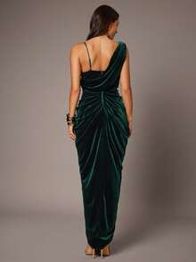 Silquee 天鹅绒不对称下摆细肩带高开衩连衣裙 - 綠色 - 查看 3