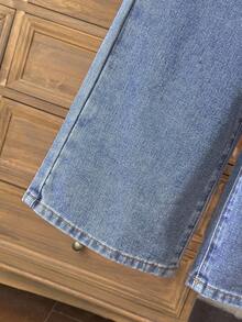 SHEIN Jeans a gamba dritta per ragazze giovani, singolo articolo in denim blu, stile dolce e carino Y2K, casual per esterni, scuola, comodi, con bordo in pizzo per campagna, vita elastica, vestibilità morbida, adatti per uso quotidiano, vacanze, viaggi, essenziali per il guardaroba, feste, campus, nuovi arrivi autunnali (top non incluso) - Blu lavato medio - Visualizzare 6