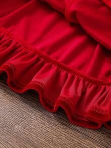 SHEIN 女童白色领丝绒连衣裙，时尚优雅的丝绒连衣裙，荷叶边设计，长袖，休闲简约，适合婚礼季、秋冬季节、派对、生日、公主风等场合，也可作为姐妹装穿着。另有红色连衣裙、红色节日连衣裙、酒红色丝绒连衣裙、红色新年连衣裙、红色连衣裙、酒红色丝绒连衣裙、长袖连衣裙、红色蝴蝶结连衣裙、红色连衣裙、双胞胎女童连衣裙等款式可供选择。 - 紅色 - 查看 7