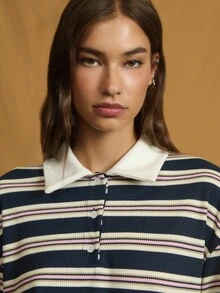 Nöista 长袖 Polo 衫风格上衣，带有横向海军蓝、奶油色和栗色条纹以及白色撞色领子；柔软针织带来学院风氛围，非常适合秋季穿着，冬季舒适分层穿着，适合休闲万圣节、圣诞节或新年活动。 - 彩色 - 查看 5