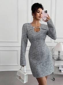 Modelyn Elegant Vintage French Style Women's Striped Metal Chain Linked Long Sleeve Dress - Multicolor - View 1