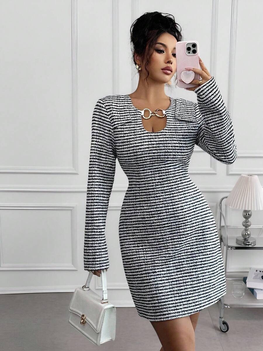 Modelyn Elegant Vintage French Style Women's Striped Metal Chain Linked Long Sleeve Dress - Multicolor - View 1