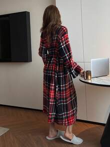 DAZY 女士格子法兰绒长袍，宽松版型，冬季蓬松保暖睡衣 - 紅色 - 查看 2