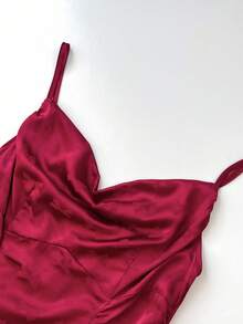 Elamini 1pc Vintage Butterfly Print Shiny Camisole Dress With Ruffle Hem, Fitted Silhouette, Suitable For Christmas Party, Red