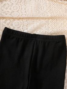 SHEIN Playful Pals 2 件套女婴服装：白色运动衫，带可爱蝴蝶结和格子印花，长袖圆领运动衫和黑色松紧腰打底裤，适合休闲、户外、旅行，6 个月 - 3 岁 - 黑與白 - 查看 6