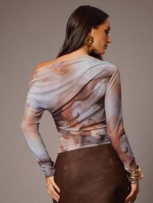 Silquee 秋冬褶皱不对称领口丝滑全印花长袖女式上衣，性感修身透明 T 恤，休闲/约会/郊游/夜店派对/聚会服装 - 彩色 - 查看 2