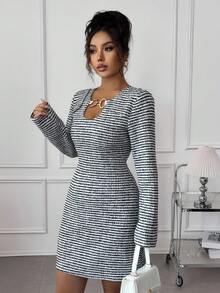 Modelyn Elegant Vintage French Style Women's Striped Metal Chain Linked Long Sleeve Dress - Multicolor - View 3