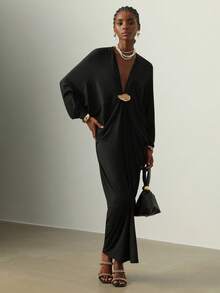 Vesra فستان مُبرّم مُنسوج بلون واحد مُتضخّم مع زخرفة معدنية للنساء - الأسود - مشاهدة 4