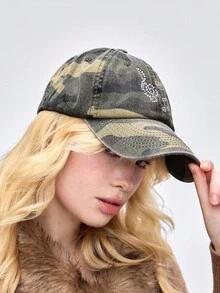 ROMWE Grunge Punk 复古做旧迷彩十字铆钉印花不对称棒球帽，复古太阳帽，个性化时尚百搭男女通用棒球帽 - 墨綠色 - 查看 3