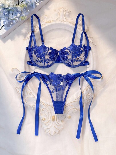 Sky Blauw Geborduurde Kanten Up Lingerie Set BH Slipje Butterfly Royal
