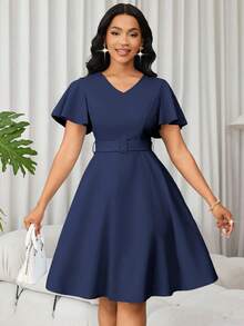 Lunelith SHEIN Lunessa 女式 V 领短袖荷叶边下摆优雅纯色 A 字连衣裙 - 藏蓝色 - 查看 6