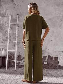 EMERY ROSE Women's Solid V-Neck Short Sleeve Button Front Blouse And Loose Fit Pants 2 Pieces Set - Brown - View 2