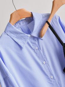 CosyJoli Set casual da 2 pezzi, camicia ampia a righe blu e bianche e canotta aderente, taglie comode - Blu - Visualizzare 3