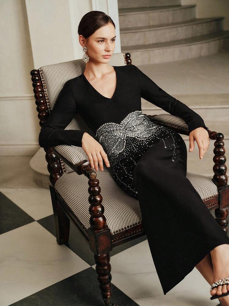 Elegant Rhinestone Embellished V-Neck Long Sleeve Fitted Dress For Women